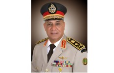 القائد العام للقوات المسلحة وزير الدفاع والإنتاج الحربى