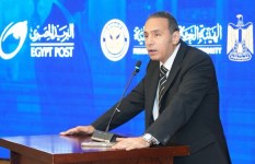 الدكتور إسلام عزام