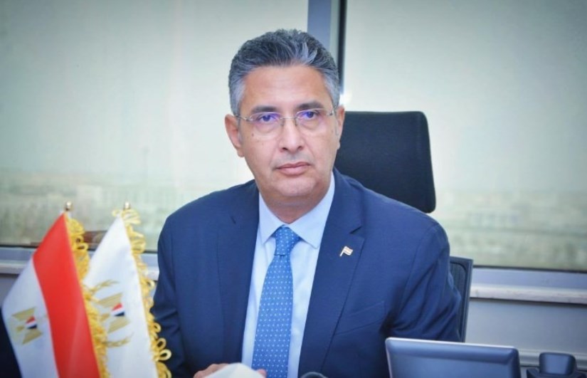 الدكتور شريف فاروق