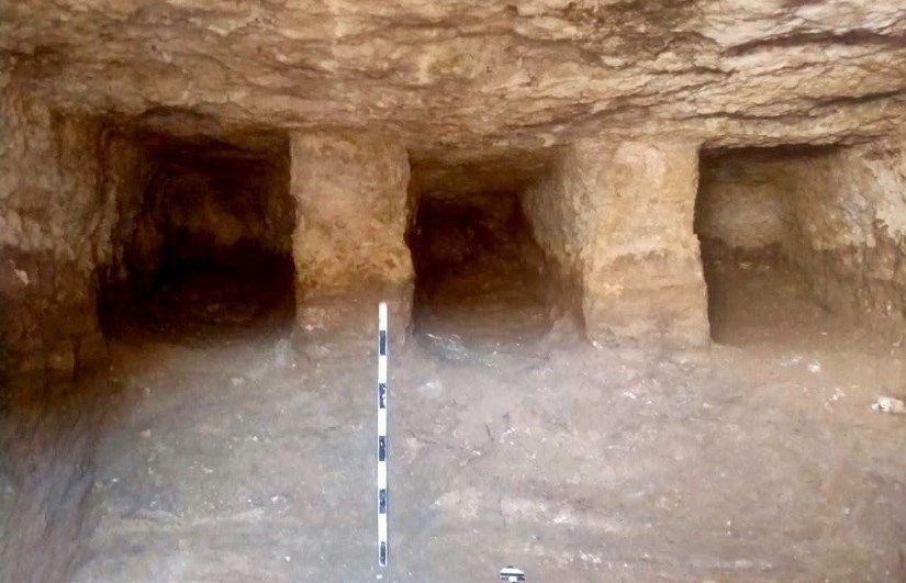 المقابر المنحوتة